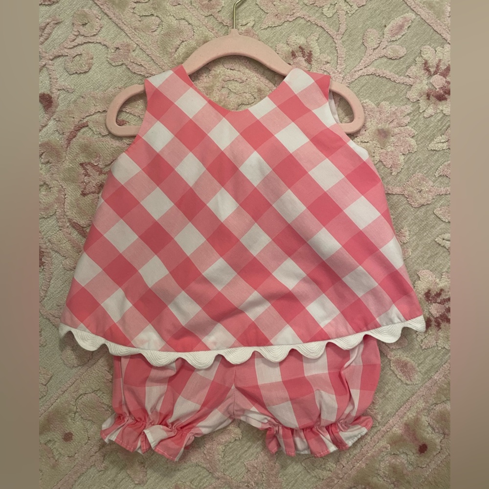 Like New TBBC 2-piece bloomer set (18-24)